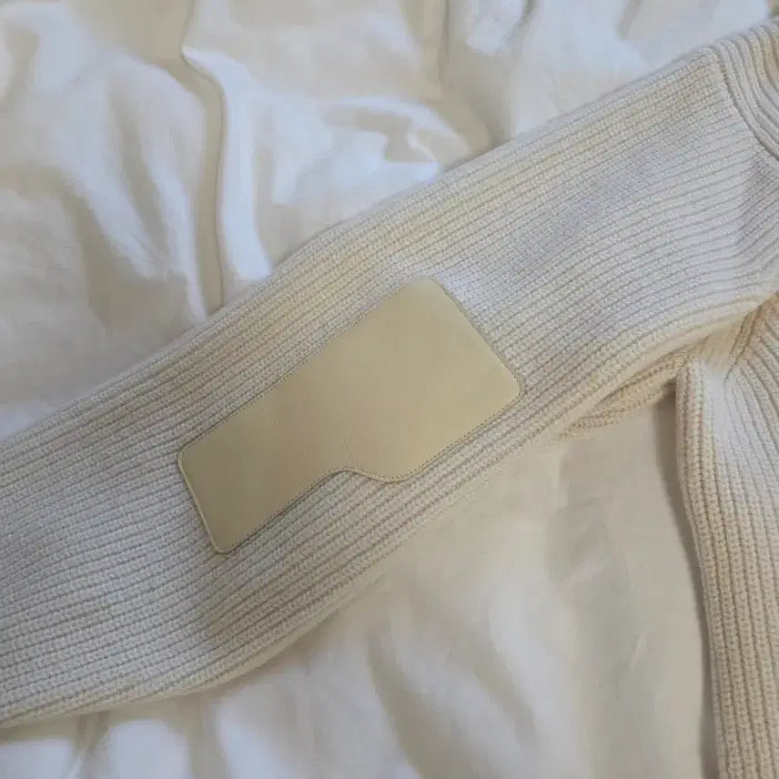 [BUNJANG] Years Ago Merino Wool Collar Knit White M / 이얼즈어고 카라 니트 화이트 M