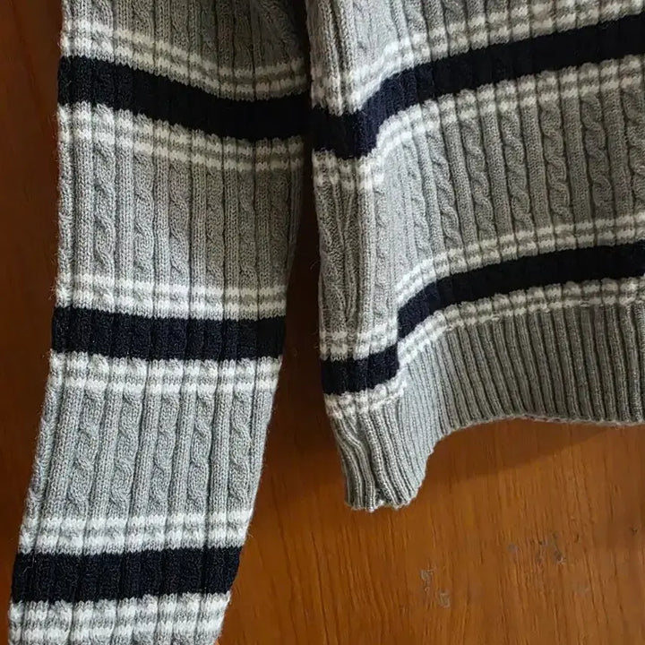 [BUNJANG] Striped Gray Knit &amp; Skirt Set / (새상품) 스트라이프 그레이 니트&amp; 스커트 세트