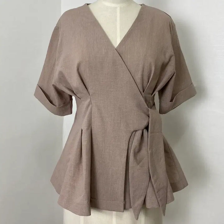 [BUNJANG] Ablie Summer Pintuck Wrap Waist Tie Short Sleeve Blouse / 여름 핀턱 랩 허리끈 반팔 블라우스 하객룩 출근룩 오피스룩 에이블리