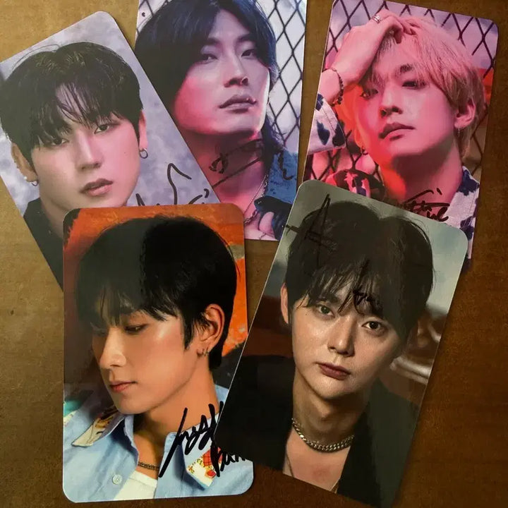 [BUNJANG] 2z Signed Photocard Bundle Set / 2z (투지) 친필 싸인 포토카드 일괄