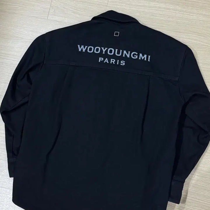 [SOLD OUT] [46] 우영미 24SS 백로고 데님 셔츠 자켓 블랙