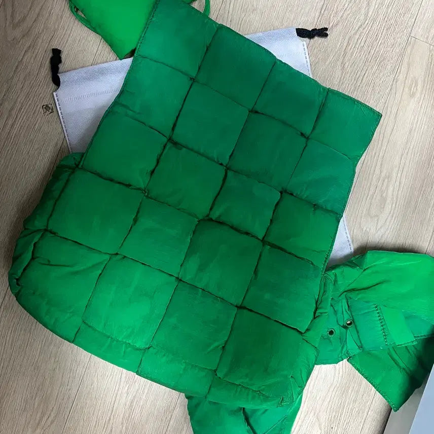 [BUNJANG] Bottega Veneta Padded Cassette Bag Green / 보테가베네타 패딩카세트백 그린