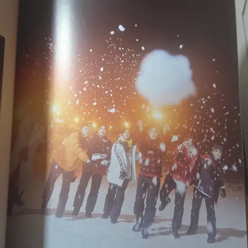 [BUNJANG] BTS 2020 Winter Package Helsinki / 방탄소년단 2020 윈터패키지 헬싱키