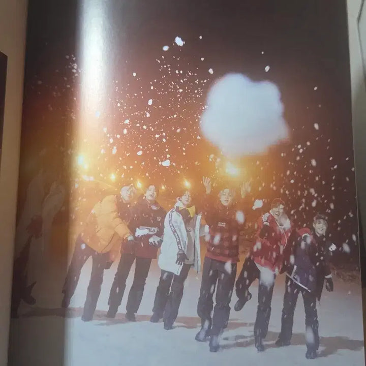 [BUNJANG] BTS 2020 Winter Package Helsinki / 방탄소년단 2020 윈터패키지 헬싱키