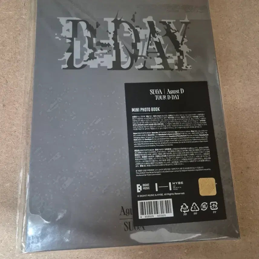 [BUNJANG] Agust D (Suga) TOUR D-DAY Mini Photobook / (미개봉)슈가(Agust D)의 &