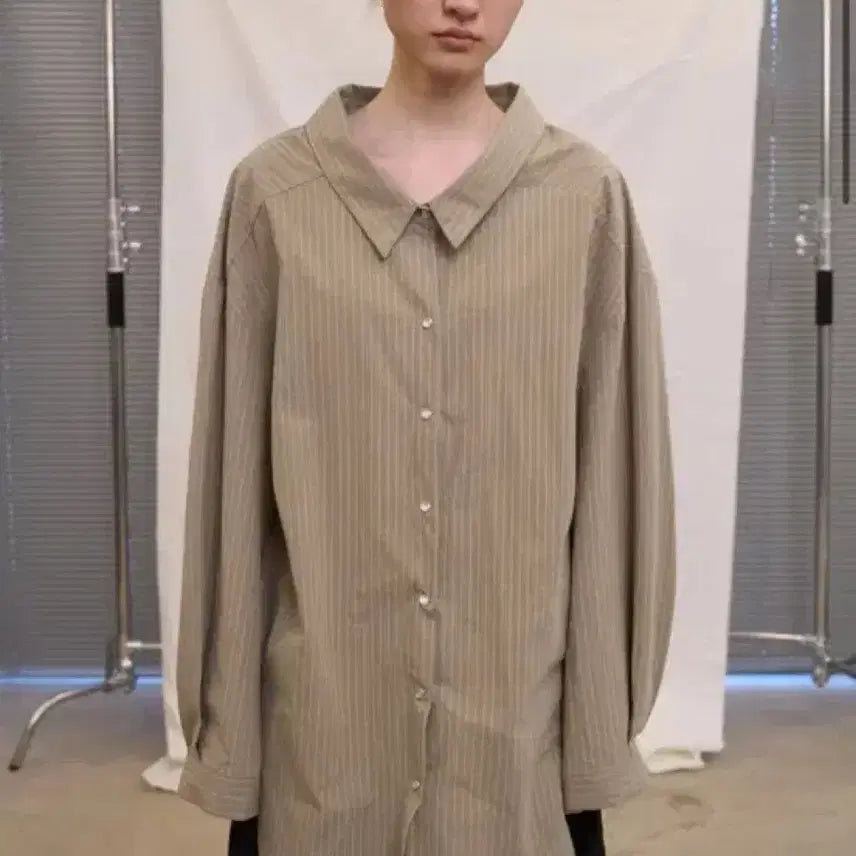 [BUNJANG] Piki Society Striped Shirt (Khaki) / 새상품 피키소사이어티 스트라이프 셔츠 카키