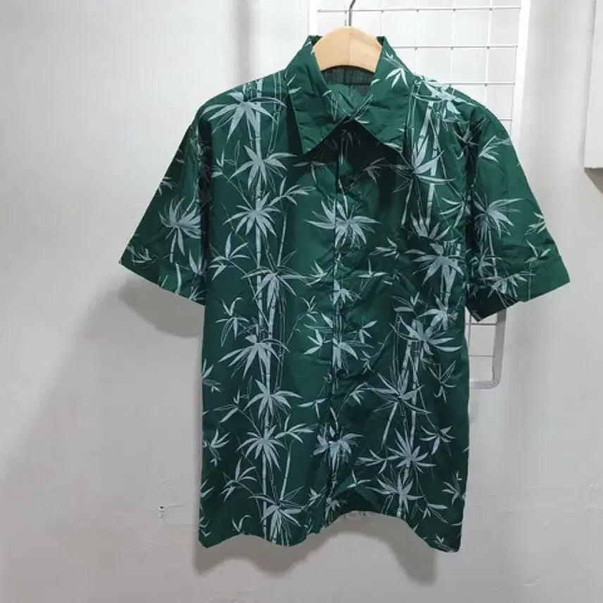 [BUNJANG] MAN Bamboo Printed Short Sleeve Hawaiian Shirt / 대나무 프린팅 반팔 하와이안셔츠 (MAN L-100)