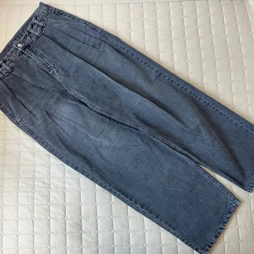 [BUNJANG] Intempo Mood Wide Tucked Denim Pants / 인템포무드 캣 브러시 와이드 투턱 데님 팬츠 L