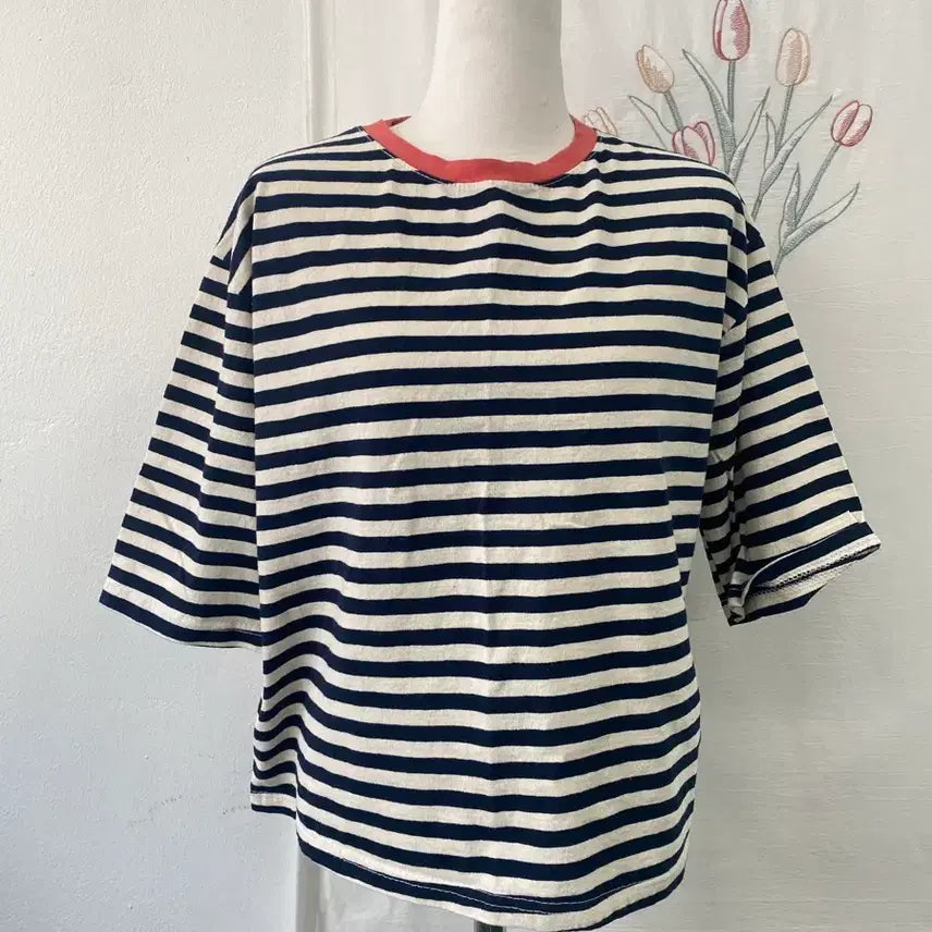 [BUNJANG] Navy Striped Short Sleeve T-shirt / 네이비 스트라이프 반팔 티셔츠