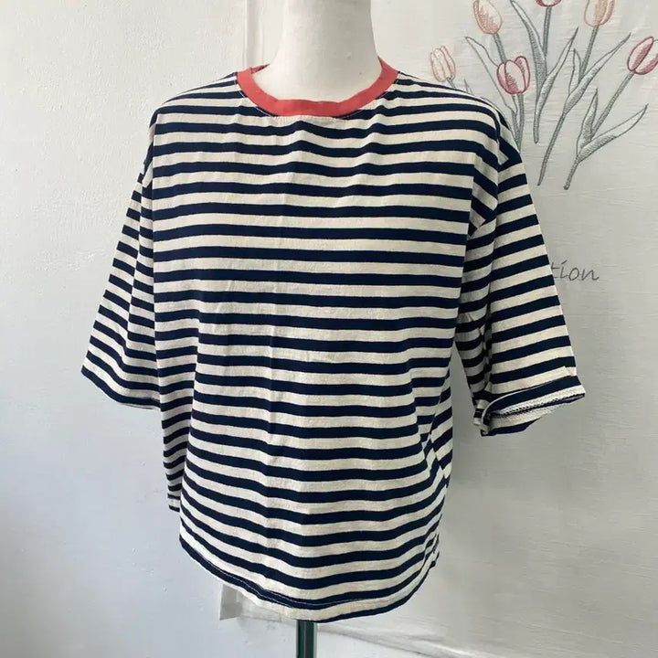 [BUNJANG] Navy Striped Short Sleeve T-shirt / 네이비 스트라이프 반팔 티셔츠