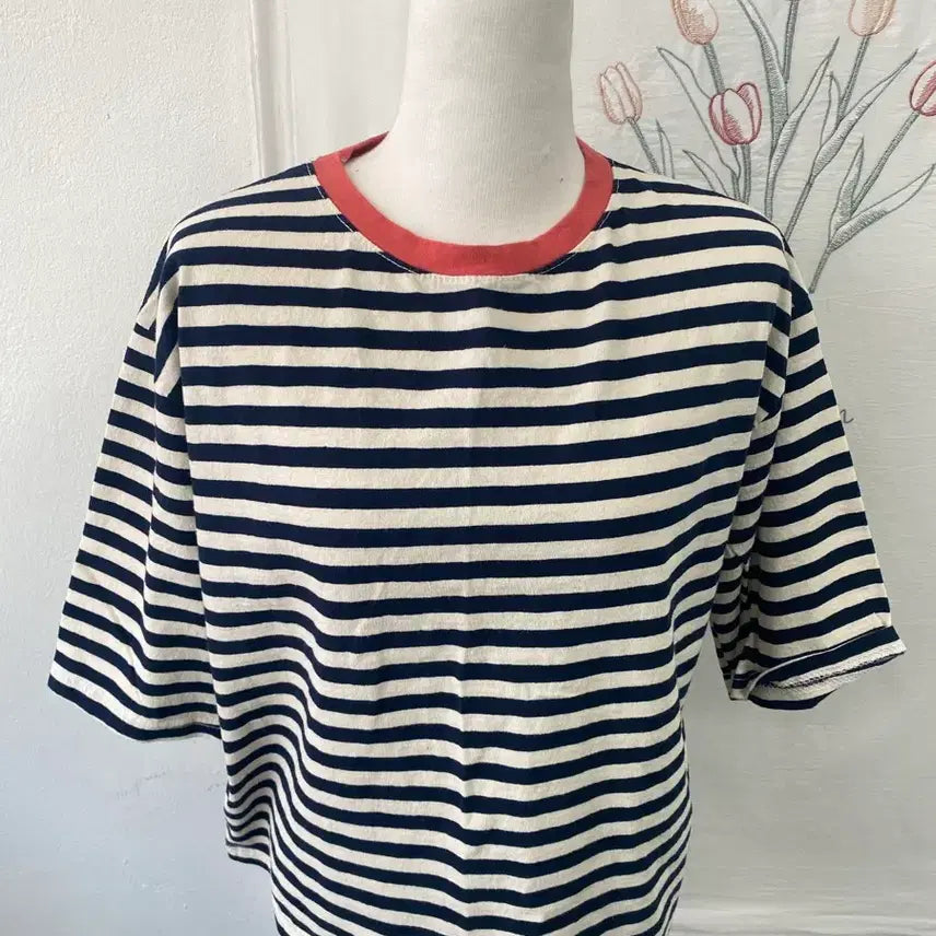 [BUNJANG] Navy Striped Short Sleeve T-shirt / 네이비 스트라이프 반팔 티셔츠