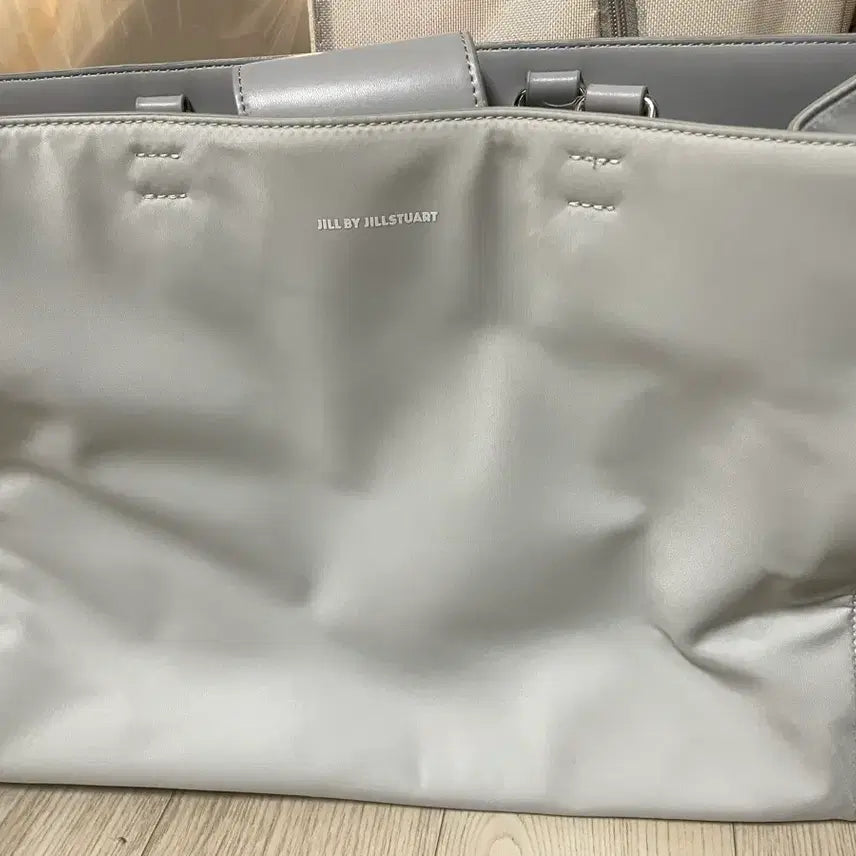 [BUNJANG] Jill by Jill Stuart Recycled Nylon Large Shoulder Bag / 질바이질스튜어트 가방 블랙 리사이클 나일론 라지 숄더백(쭈언니)