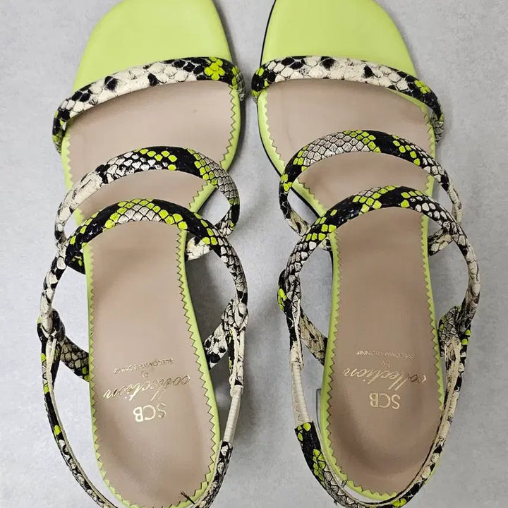 [BUNJANG] SUECOMMA BONNIE Sandals 240 / 슈콤마보니 샌들 240
