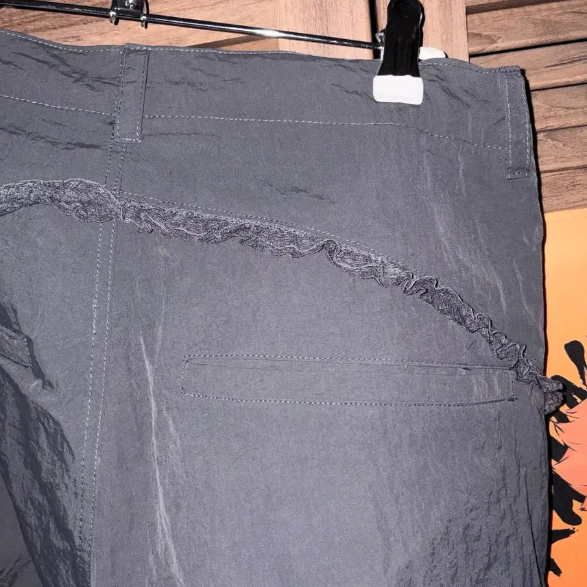 [BUNJANG] Suu Smart Urban Useful Lace String Pants / Suu 스마트어반유즈풀 (코이세이오) 레이스 스트링 팬츠 그레이 2