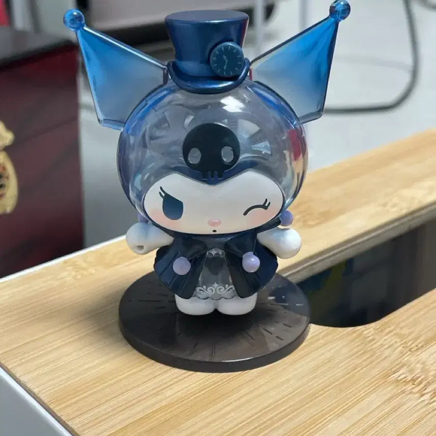[BUNJANG] Sanrio Kuromi 8cm Stand Figure / 산리오 쿠로미 8cm 스탠드 피규어