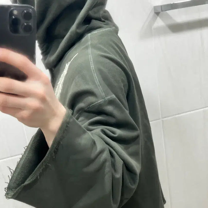 [BUNJANG] Capital Feather Hoodie / 급처) 캐피탈 페더 후드티