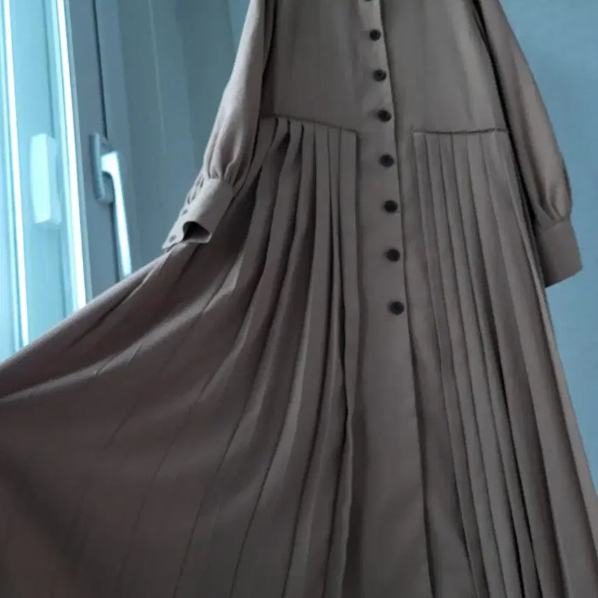 [BUNJANG] G Studio Pleated Long Dress / g studio 플리츠 풍성롱원피스