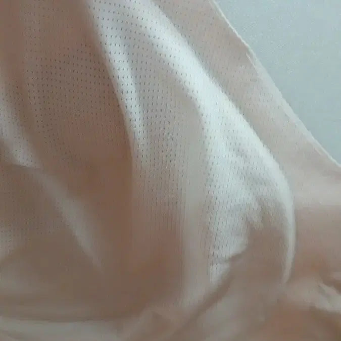 [BUNJANG] Seamless Skin-toned Bra / 심리스 브라 캡 내장 스킨톤