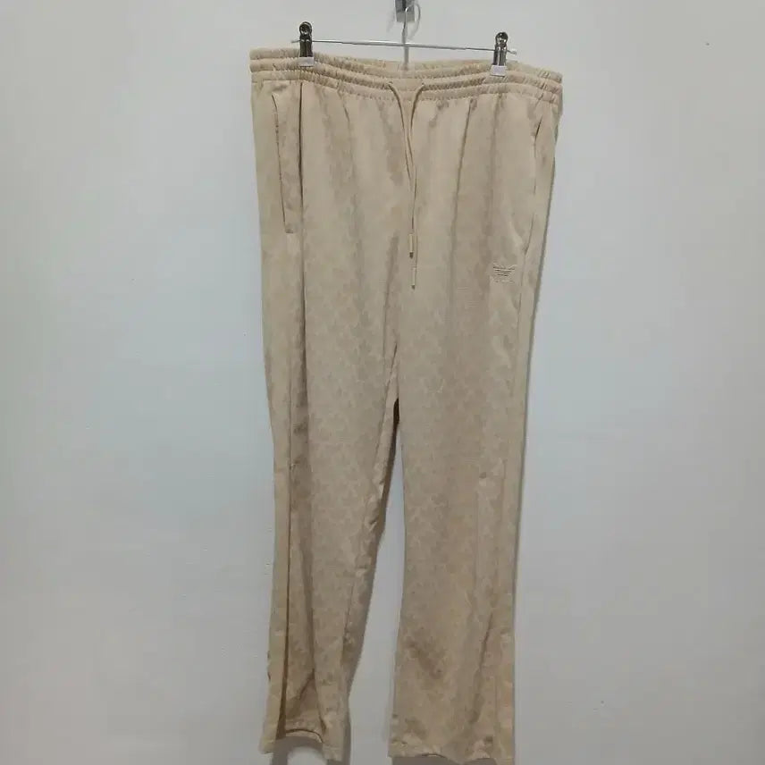 [SOLD OUT] 아디다스 오리지널 그래픽 모노그램 트랙팬츠