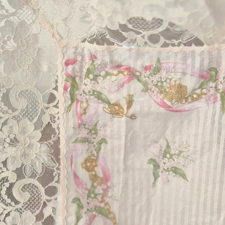 [BUNJANG] Lancel Lace Decorated Handkerchief / 랑셀 레이스 장식 손수건