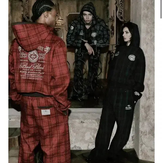 [BUNJANG] Badblood Classic Checkered Hoodie Zip-up (Black, M) / 배드블러드 클래식 체크 후드 집업 블랙 M