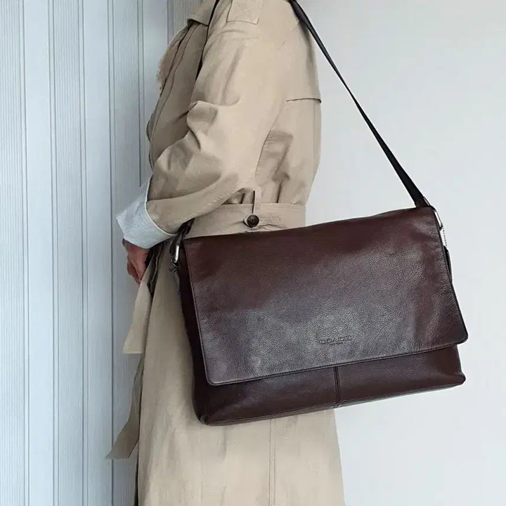 [BUNJANG] Coach Brown Leather Briefcase / 코치 브라운 가죽 서류가방 책가방 중고 가방 은피아노