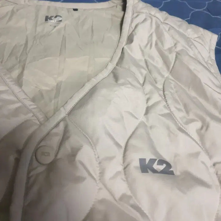 [BUNJANG] K2 Outpocket Lightweight Padded Vest Sand Beige (105) / (23FW) K2 아웃포켓 경량 패딩 조끼 샌드베이지 (105)