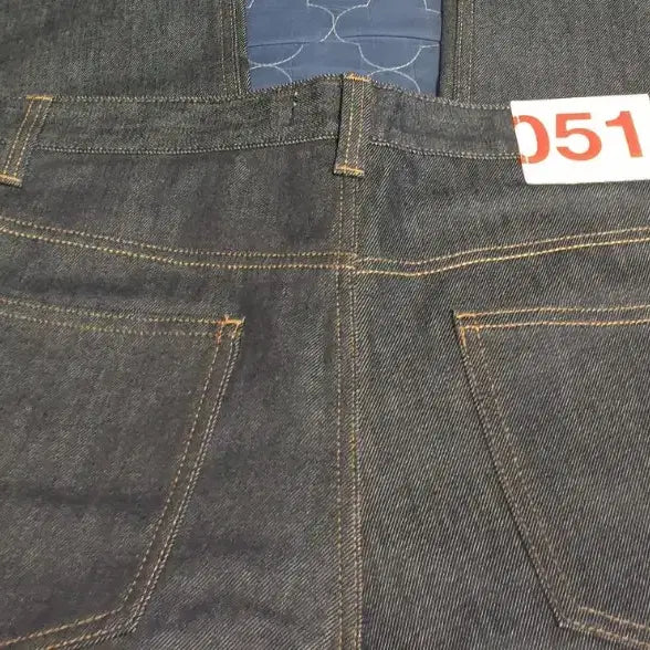 [SOLD OUT] (새상품급) 플랙 051 칸디아니 스티즈 스트레이트 생지 데님진 (34)