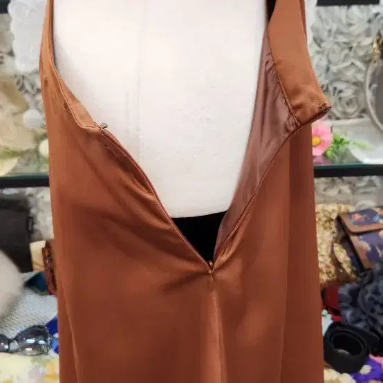 [BUNJANG] V-Neck Sleeveless Long Dress / 디자인 이쁜 뷔스티에 롱원피스(FREE)