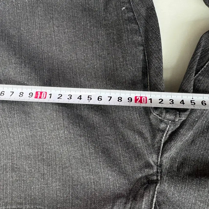 [BUNJANG] Calvin Klein Black Jeans / 캘빈클라인 블랙진 바지