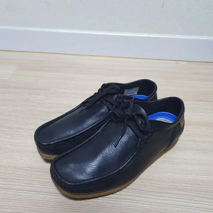 [SOLD OUT] 클락스 샤크레 로퍼 255