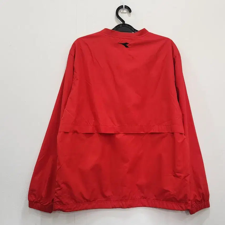 [SOLD OUT] [M] 디아도라 웜업 브이넥 바람막이 긴팔티 여성 M