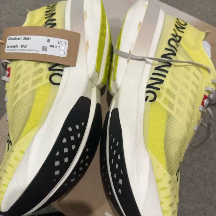 [BUNJANG] ON Cloudboom Strike Yellow Running Shoes / (270) ON Cloudboom Strike 옐로우 새상품/온러닝 클붐