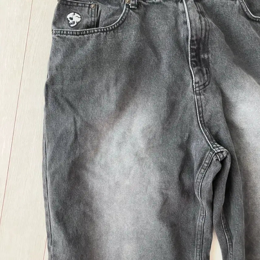 [BUNJANG] Weeekenders Wide Denim Jeans / 위캔더스 워싱 와이드 데님 팬츠 스컬  청바지