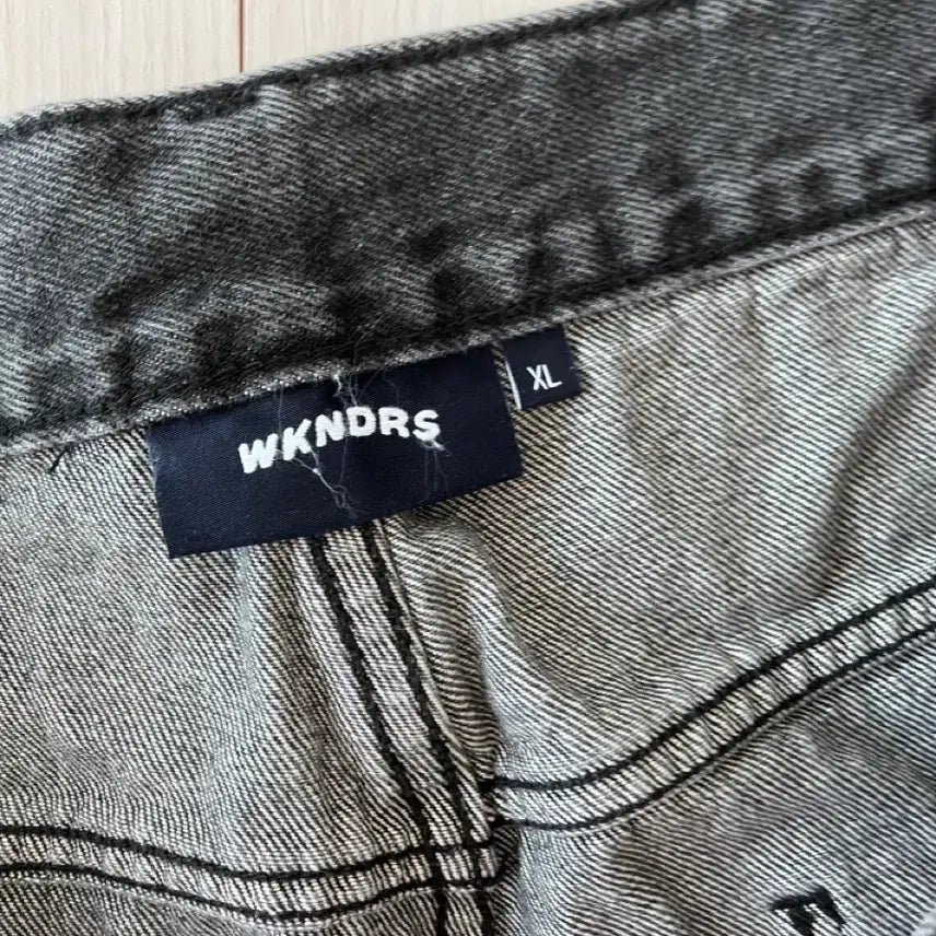 [BUNJANG] Weeekenders Wide Denim Jeans / 위캔더스 워싱 와이드 데님 팬츠 스컬  청바지