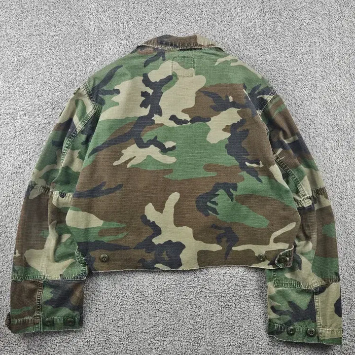 [BUNJANG] US Army Custom Cropped Combat Field Shirt (M) / US ARMY 크롭 커스텀 컴뱃 필드 셔츠 ( M ) / 11623