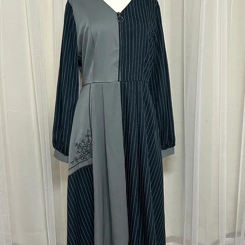 [BUNJANG] Axispharm Ozone Gothic Long Dress / 엑시즈팜 오즈온맛 고전고딕 원피스