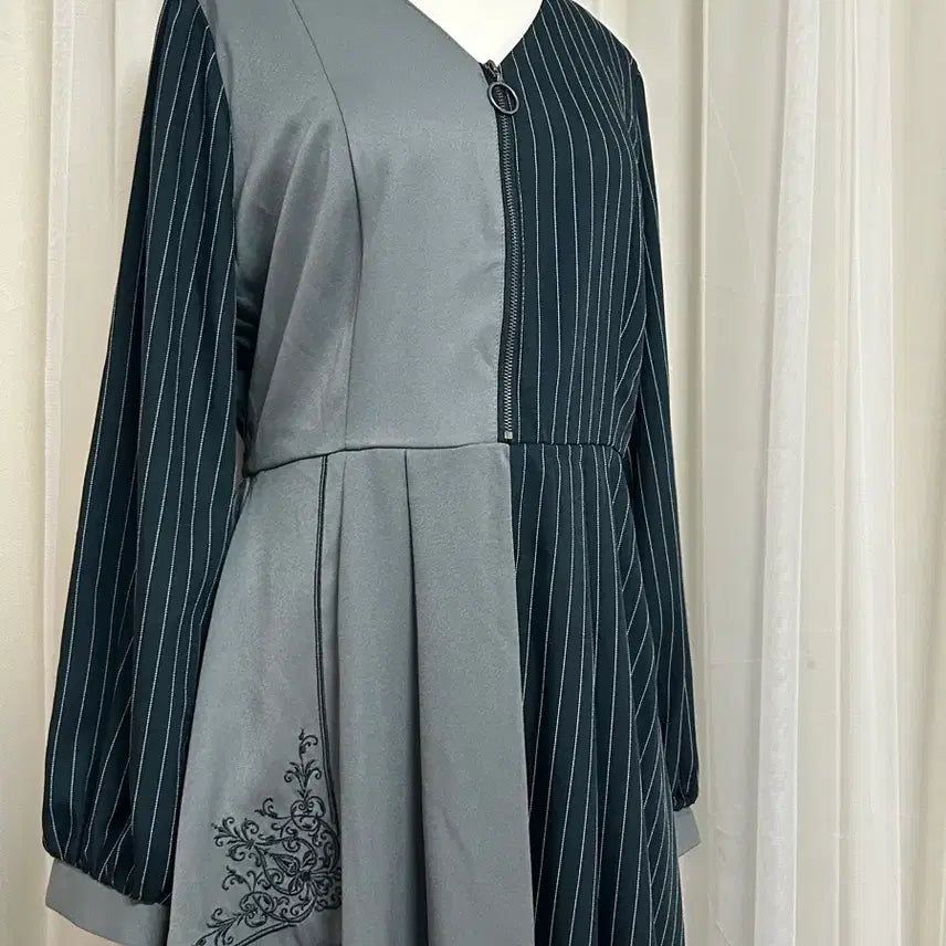 [BUNJANG] Axispharm Ozone Gothic Long Dress / 엑시즈팜 오즈온맛 고전고딕 원피스