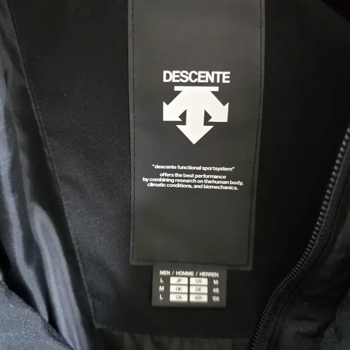 [BUNJANG] Descente Athletic Original Hooded Padded Jacket Black / 데상트 애슬레틱 오리지널 후드 패딩 블랙 (1841)