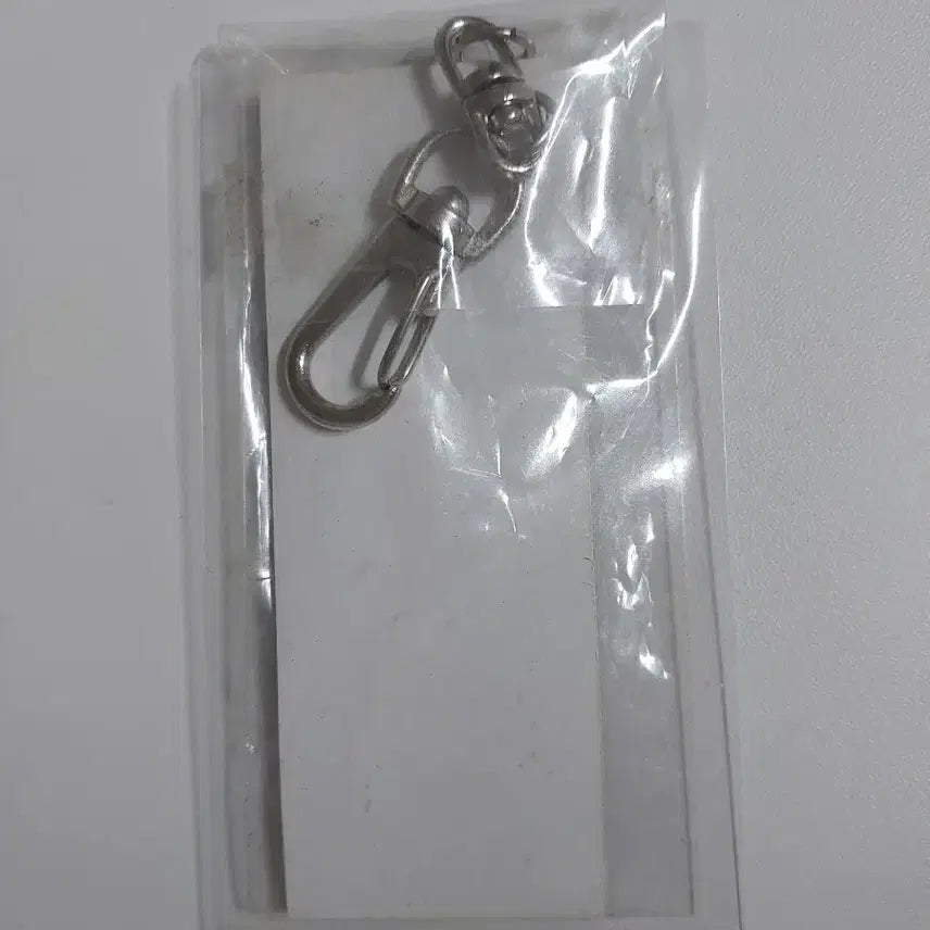 [BUNJANG] Wolf Game Yukinari Acrylic Keyring / (급처) 늑대게임 굿즈. 유키나리 아크릴 키링 판매
