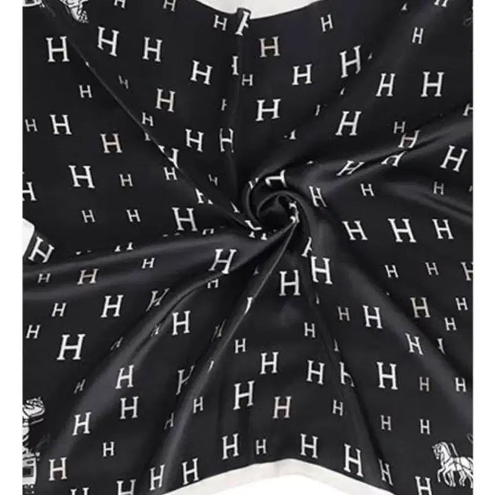 [BUNJANG] Black H-Pattern Scarf / H 패턴 블랙 스카프(새상품)