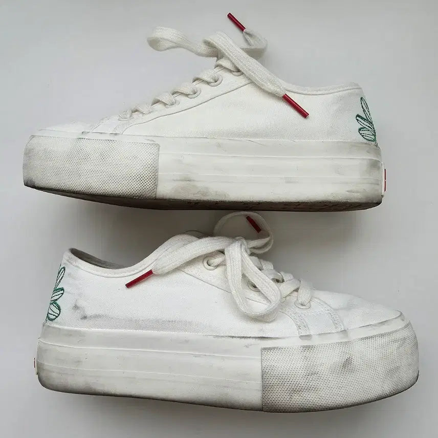 [BUNJANG] Mardi Mercredi 235 Ref Pompe Sneakers / [235]마르디 메크르디 레폼프 스니커즈
