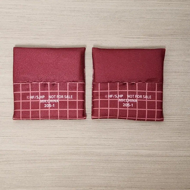 [BUNJANG] Haikyu Atsumu &amp; Osamu Look Up Cushion Bundle Set / 하이큐 아츠무 오사무 룩업 방석 특전 양도 메가하우스