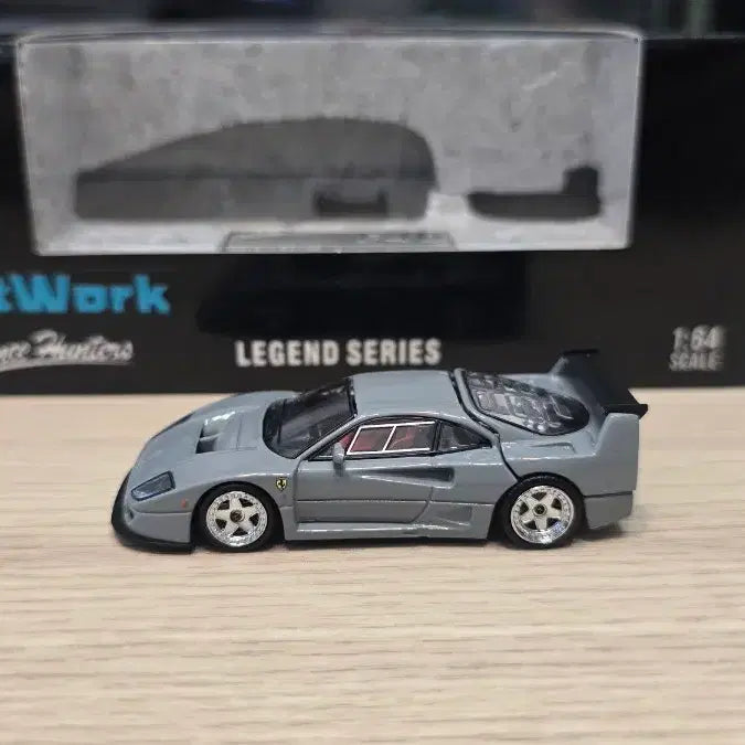 [SOLD OUT] 1:64 스탠스헌터 페라리 F40 LM 그레이 다이캐스트 생산하자품