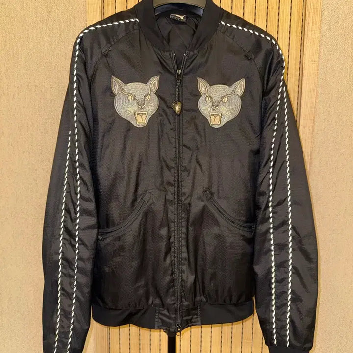 [BUNJANG] Puma x Mihara Yasuhiro Embroidered Souvenir Jacket / 푸마 x 미하라 야스히로 자수 수베니어 자켓