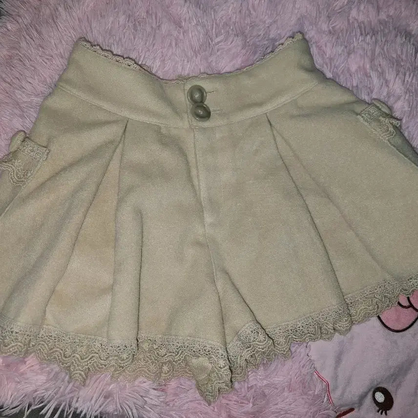 [SOLD OUT] lizlisa 리즈리사 레이스 라떼갸루 베이지 큐롯