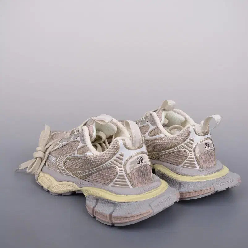 [BUNJANG] Balenciaga Defender Runner Sneakers Beige / 발렌시아가 뉴트렌드 러닝화사이즈:38