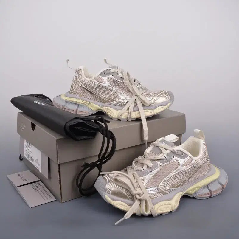 [BUNJANG] Balenciaga Defender Runner Sneakers Beige / 발렌시아가 뉴트렌드 러닝화사이즈:38