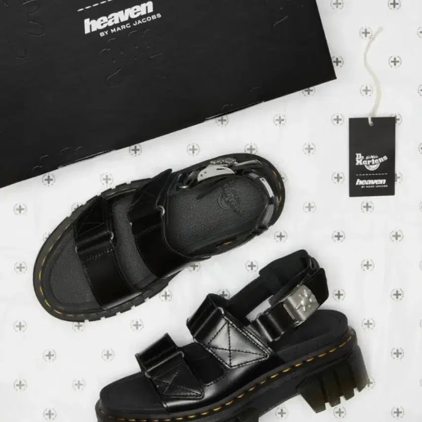 [BUNJANG] Dr. Martens Heaven by Marc Jacobs Collaboration Strap Sandals (UK4) / 닥터마틴 헤븐바이 마크제이콥스 콜라보 스트랩 샌들(uk4)