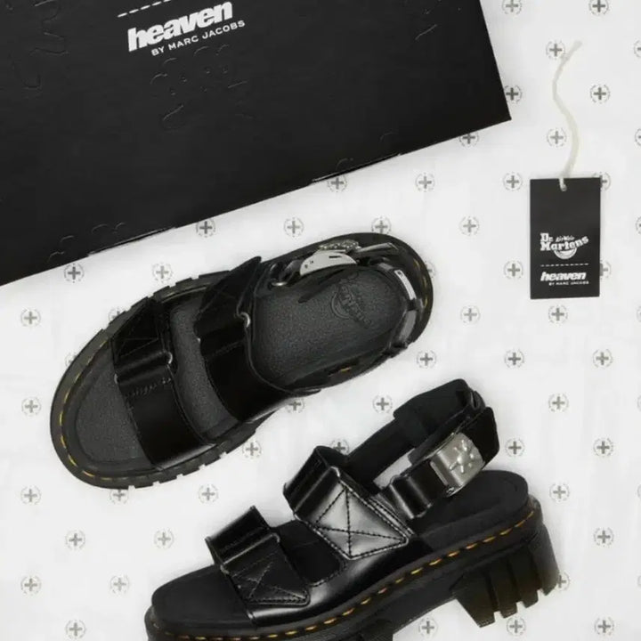 [BUNJANG] Dr. Martens Heaven by Marc Jacobs Collaboration Strap Sandals (UK4) / 닥터마틴 헤븐바이 마크제이콥스 콜라보 스트랩 샌들(uk4)